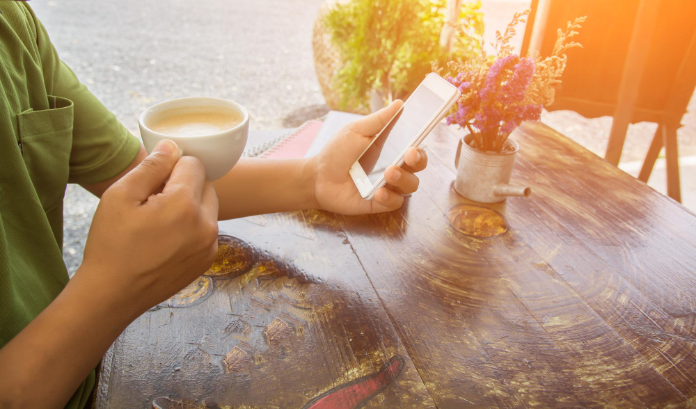 Cómo manejar problemas al visitar cafeterías