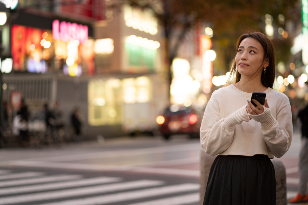 使用 eSIM 轻松预订旅游景点