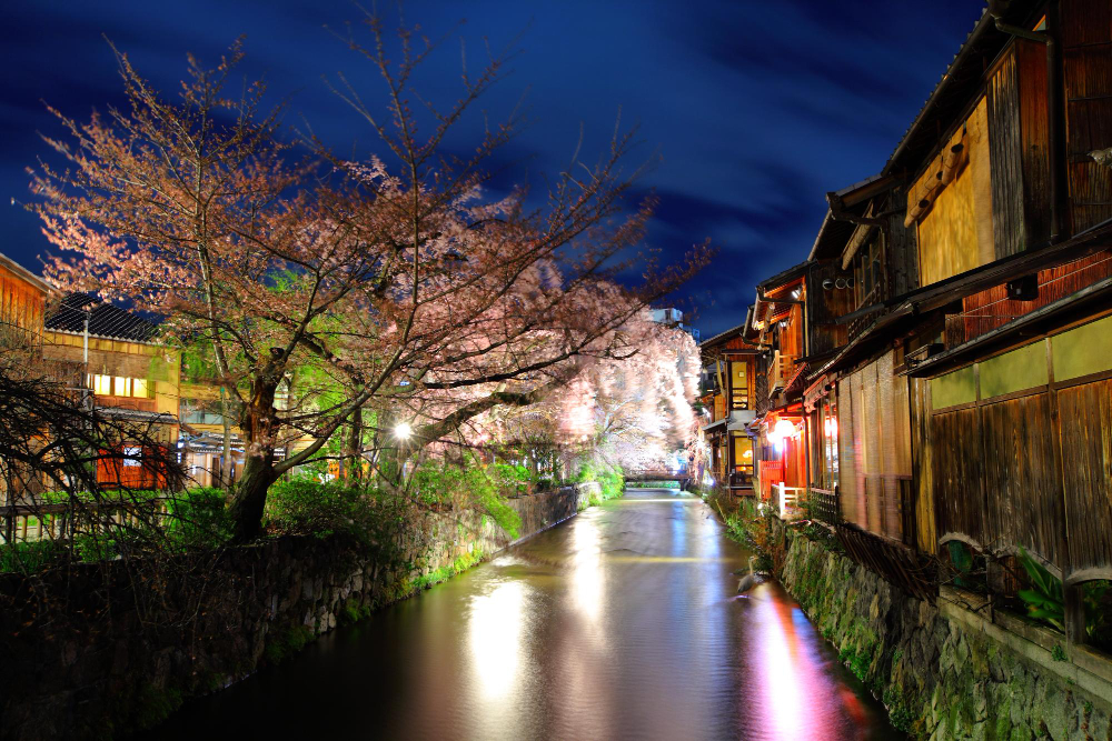 Japans wunderschöne Landschaft mit anderen teilen